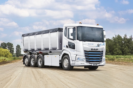 Photo-3-DAF-XF-Electric-Vocational-Truck